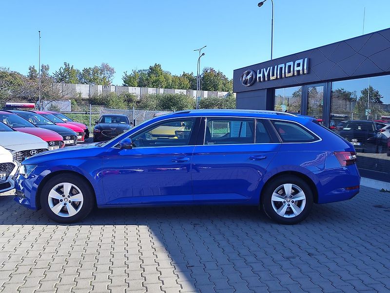 Škoda Superb 2.0 TDI/110kW Style DSG - fotka 8 z 32