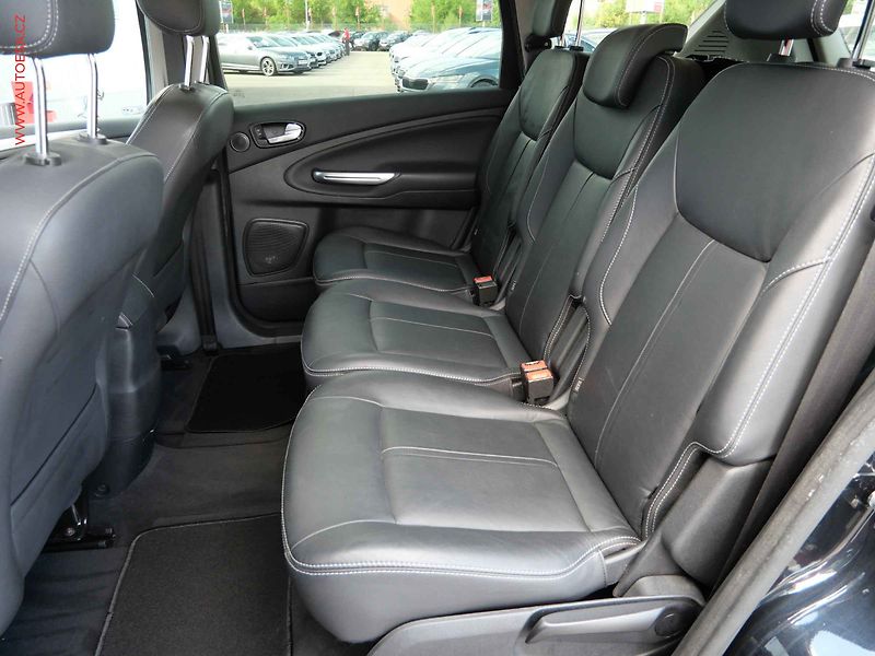 Ford S-MAX (2014) 2.0 TDCi, AT, tempo, kamera - fotka 10 z 23