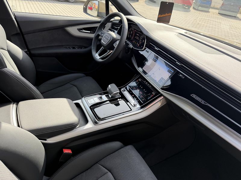 Audi Q7 (2026) 50TDI 210kW S-LINE GRAVITY ASS - fotka 35 z 44