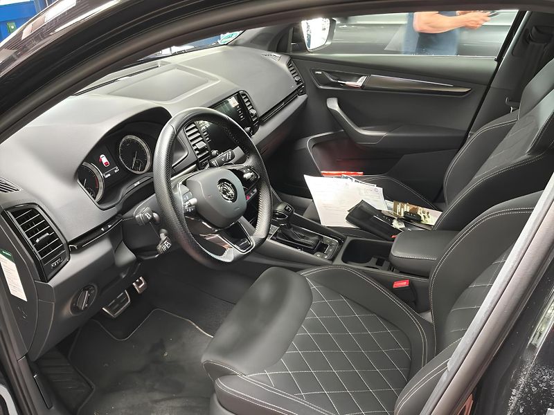 Škoda Karoq 2.0TDI DSG 4x4 Sportline DPH - fotka 3 z 4