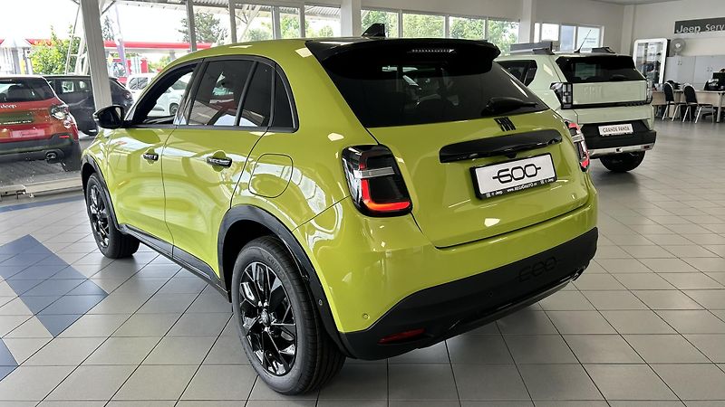 Fiat 600 1.2T Sport 6MT - fotka 6 z 12