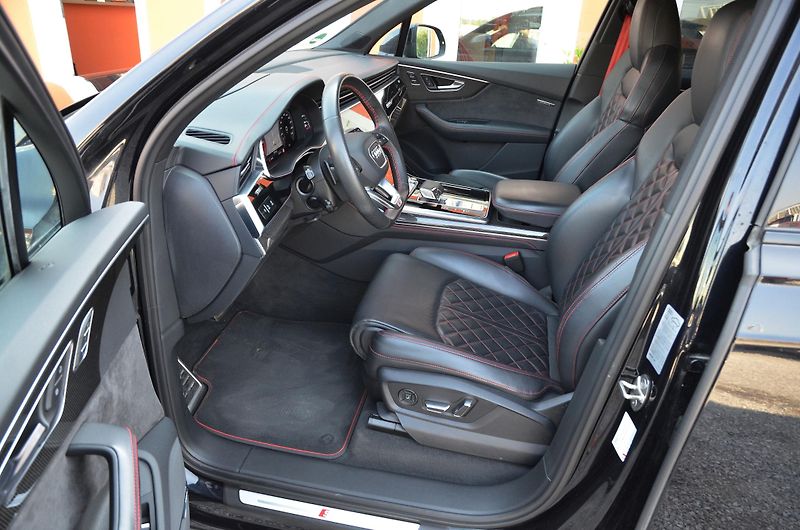Audi SQ7 (2020) TDi V8 320kW Quattro EXCLUSIVE - fotka 28 z 45