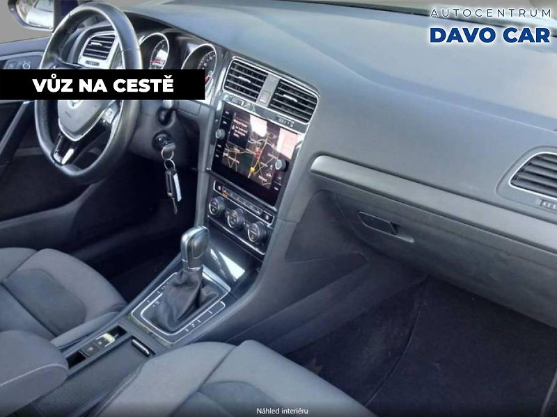 Volkswagen Golf 1,0 TSI 81 kW DSG Navi - fotka 2 z 10