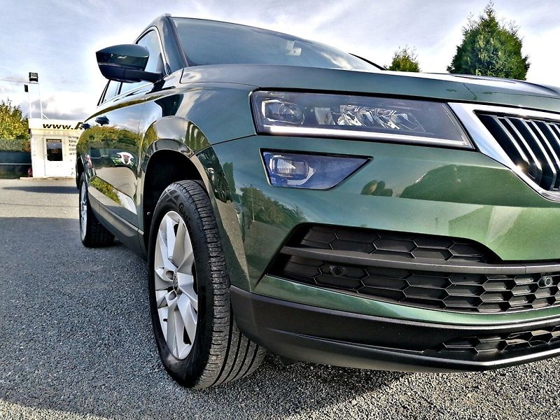 Škoda Karoq (2020) 1.6 TDi Style,Velká Výbava - fotka 39 z 41