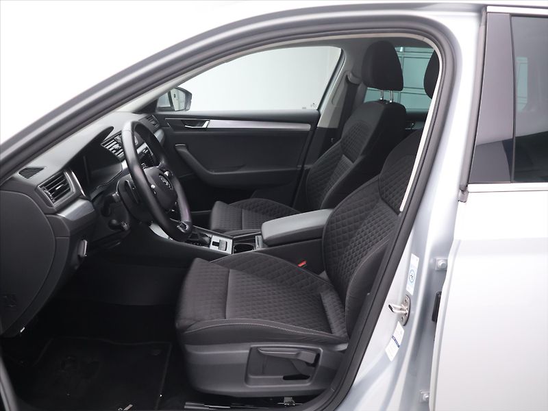 Škoda Superb 2.0 TDI 110kW DSG LED 1Maj DPH - fotka 10 z 26