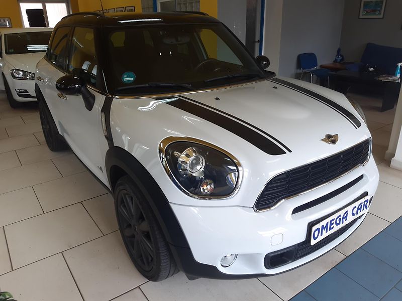 Mini Countryman 2.0 D S COOPER 4x4  - fotka 1 z 23