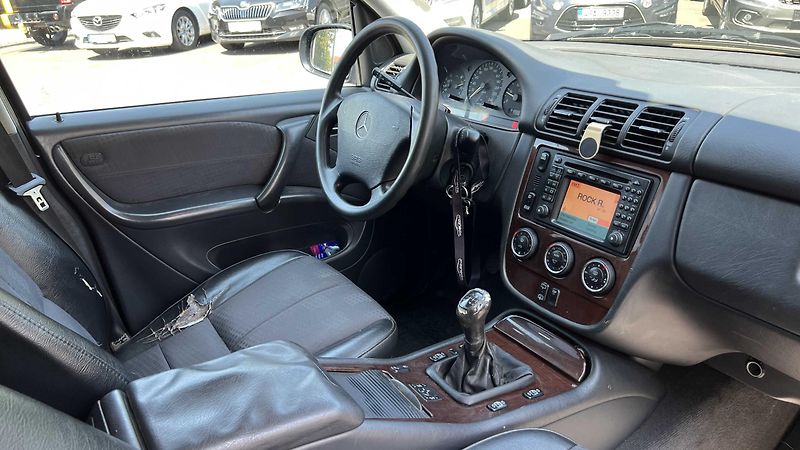 Mercedes-Benz Třídy M ML 270 CDi 120 kW 4x4 NOVÁ STK - fotka 13 z 18