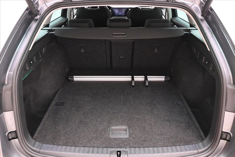 Škoda Octavia 2,0 TDI 110kW DSG StyleTažné Z - fotka 10 z 33