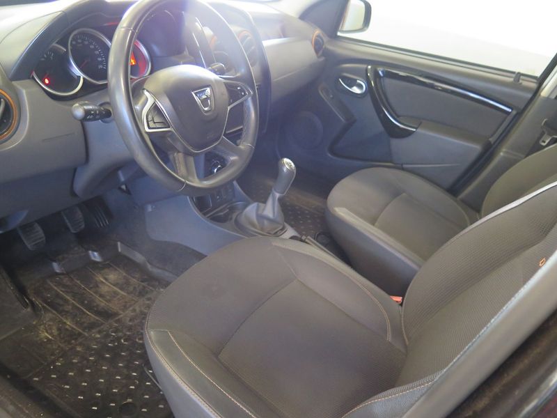 Dacia Duster (2017) 1.6SCe,navi,kamera,klima - fotka 13 z 23