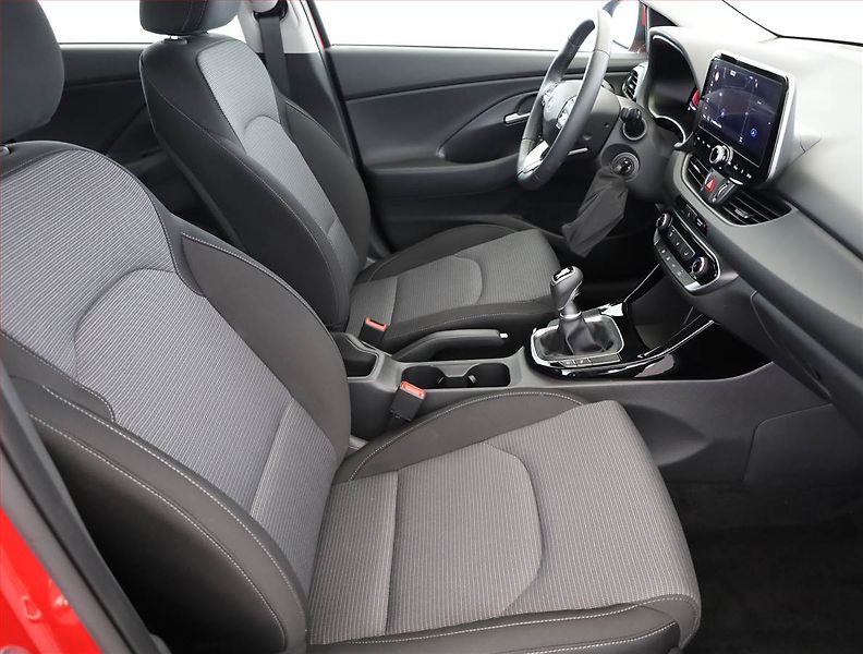 Hyundai i30 (2026) 1.5 DPI, Comfort, NAvi - fotka 7 z 21