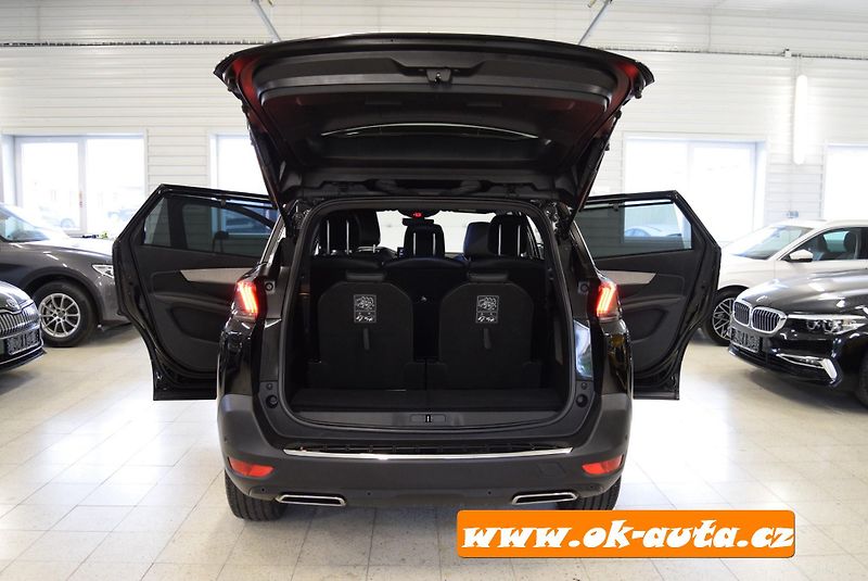 Peugeot 5008 1.5 BHDI GT LINE 7 MÍST 2021 - fotka 14 z 71