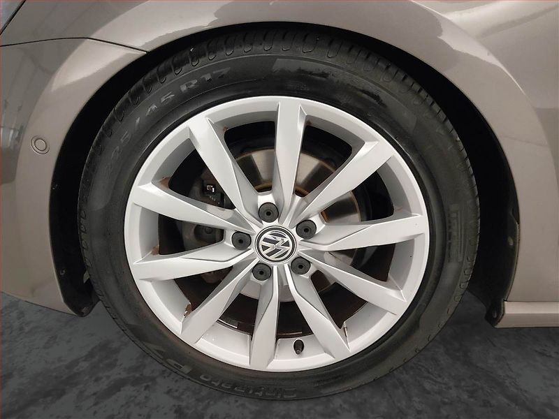 Volkswagen Golf (2013) Comfortline 1.4 TSI - fotka 15 z 22