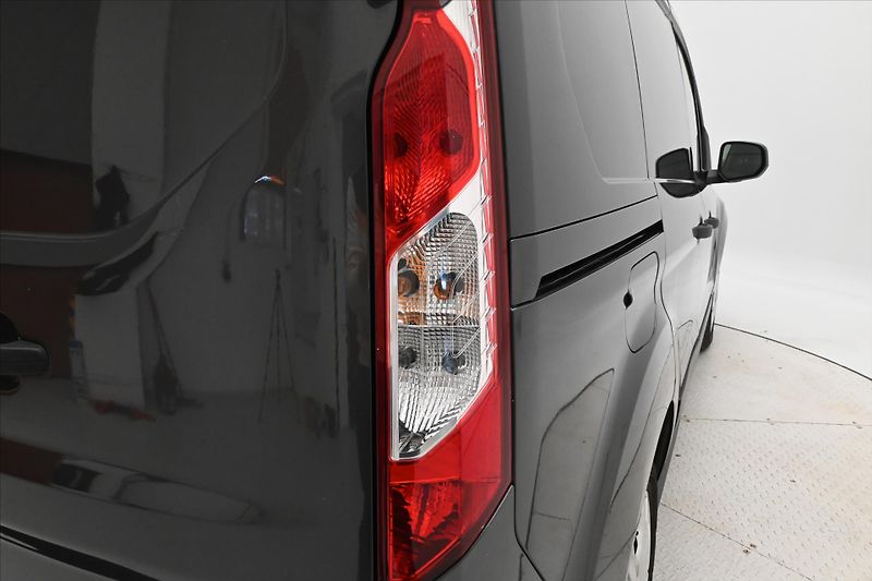 Ford Transit Connect 1,5 TDCI 76 kW Ecoblue Záruka - fotka 28 z 28