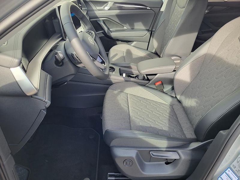 Volkswagen Tayron (2025) People 2,0TDI 110 kW-nové - fotka 7 z 27