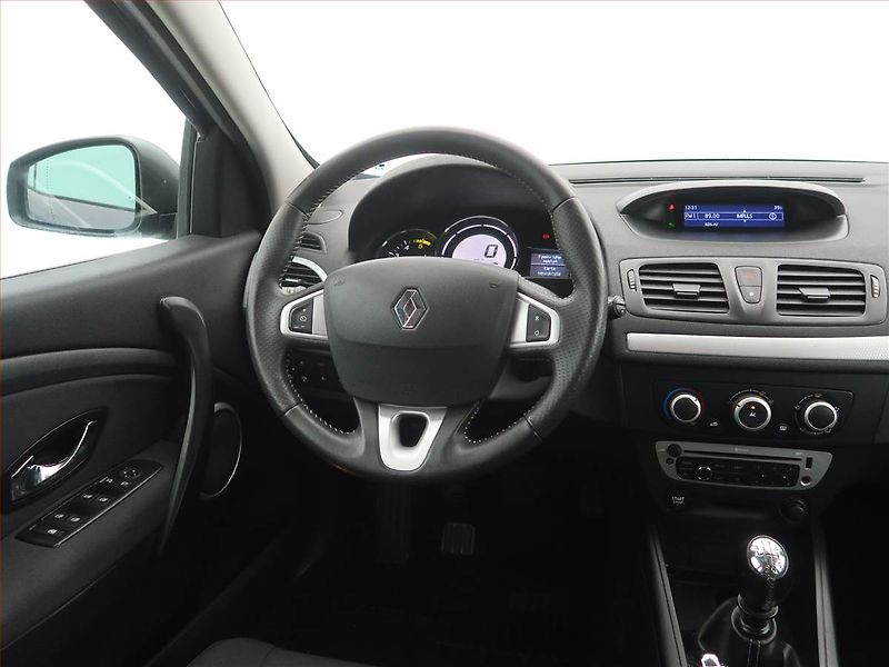 Renault Mégane (2012) 1.6 dCi, nová STK - fotka 7 z 15