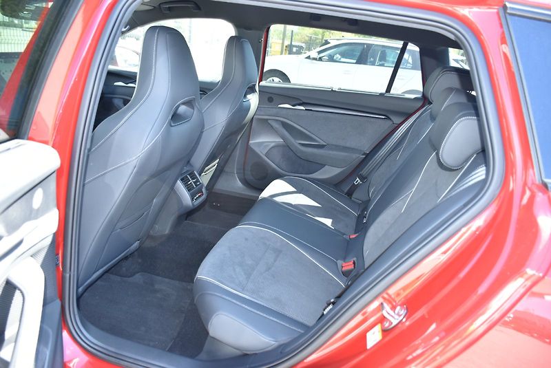 Škoda Superb (2025) Sportline 2.0 TSI 150 kW DSG - fotka 20 z 29