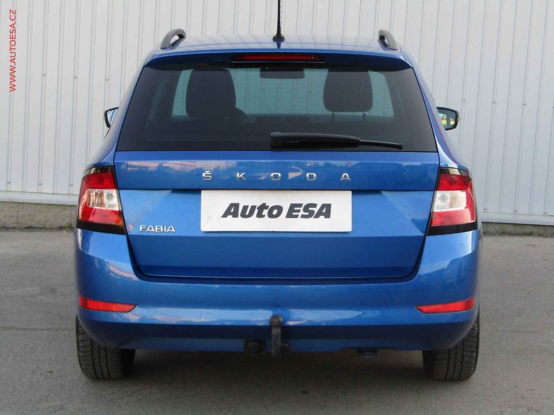Škoda Fabia (2021) 1.0TSi, 2.maj,ČR, AC, temp - fotka 5 z 16