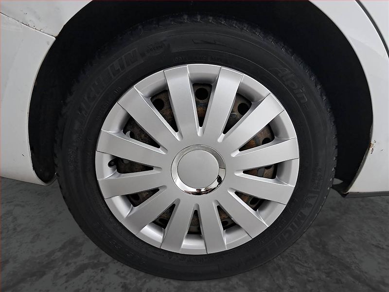 Ford Focus (2009) 2.0 16V, po STK - fotka 15 z 16