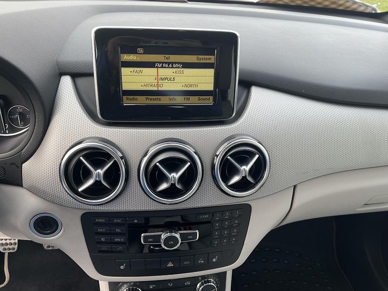 Mercedes-Benz Třídy B 180 CDi ČR - fotka 17 z 32