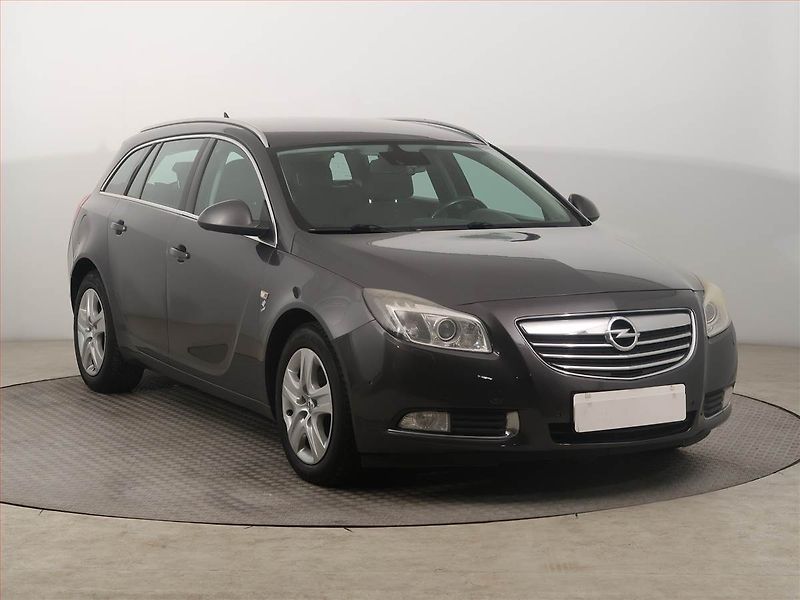 Opel Insignia (2009) 2.0 CDTI, po STK, pěkný stav - fotografie inzerátu