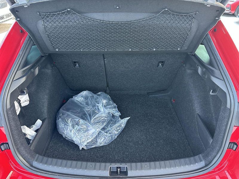 Škoda Scala (2024) 1.0 TSI DSG Monte Carlo - fotka 28 z 30