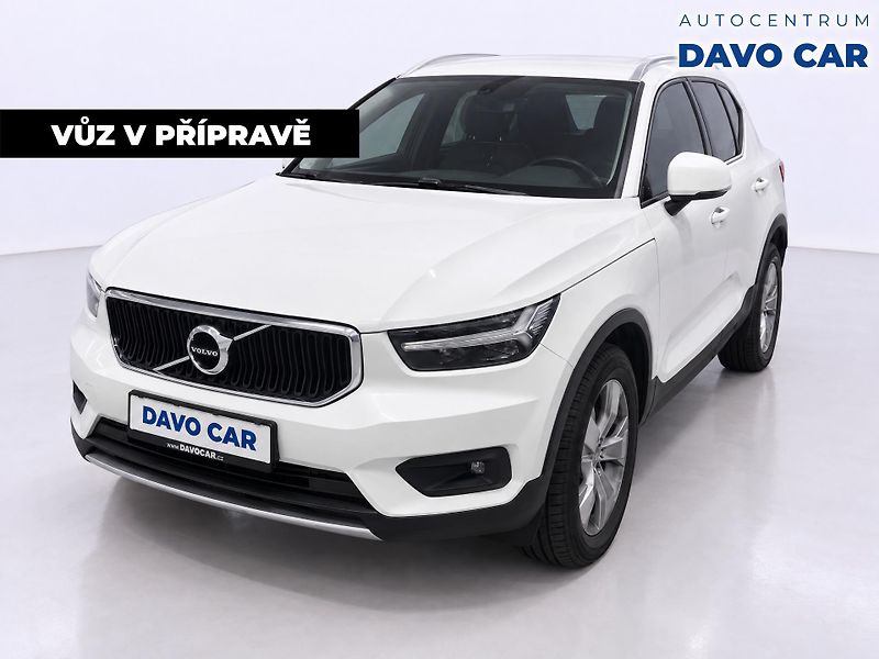 Volvo XC40 2.0 D3 110kW AWD Momentum PRO - fotka 1 z 12