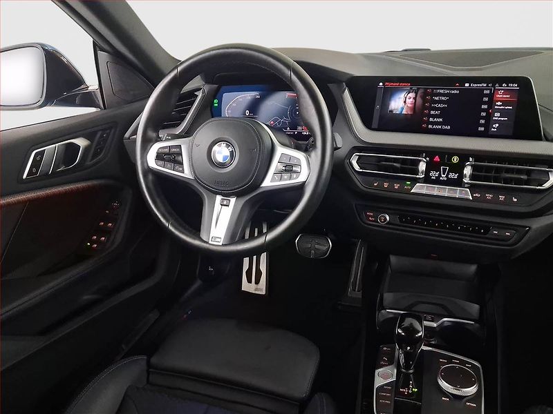 BMW Řada 2 (2022) M Paket 218i Gran Coupé - fotka 7 z 15