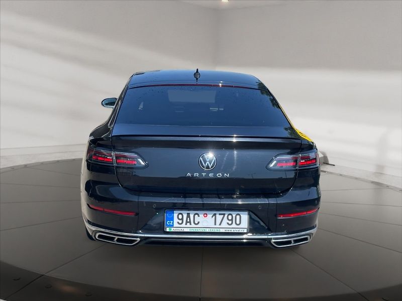 Volkswagen Arteon 2,0 TDI R-Line DSG - fotka 5 z 11