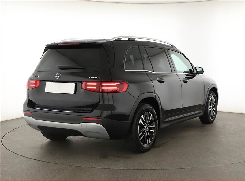 Mercedes-Benz GLB (2024) 200 d 4MATIC - fotka 5 z 20