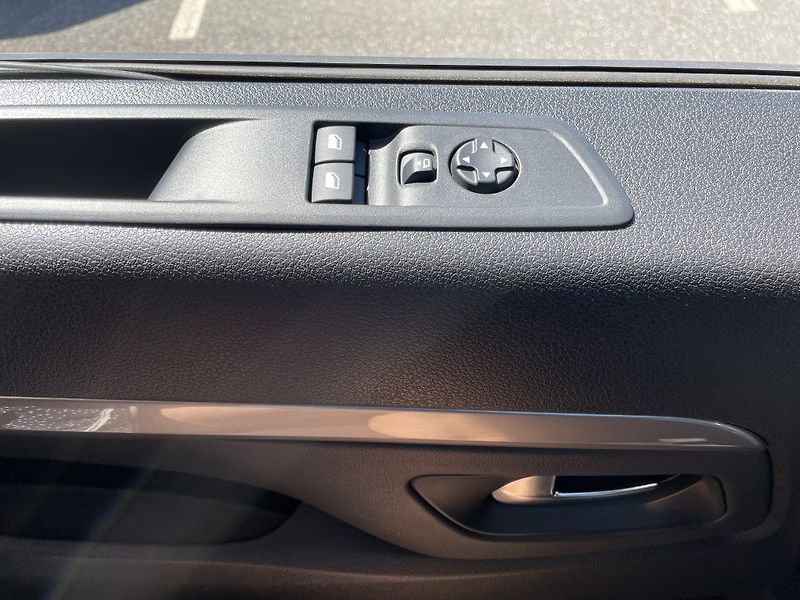 Toyota ProAce Verso 2.0D Business Com. odběr ihned - fotka 29 z 32