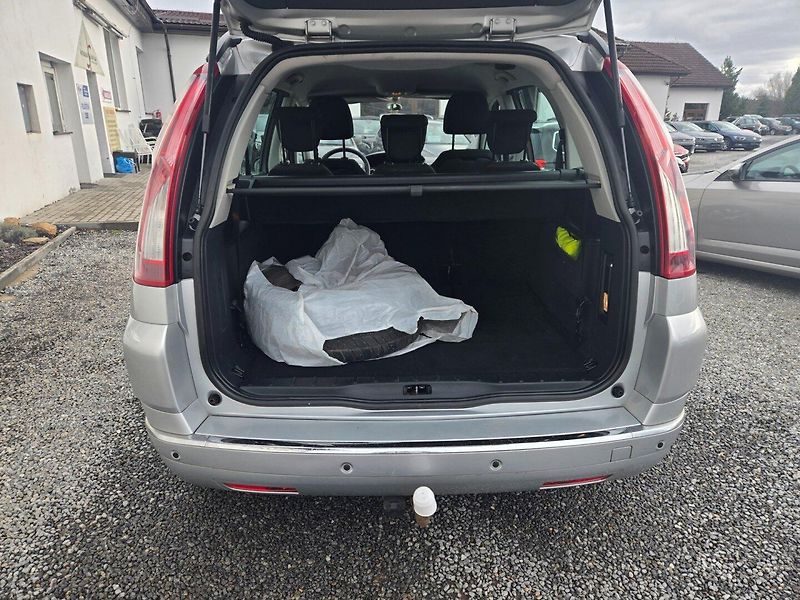 Citroën Grand C4 Picasso (2013) 1.6 HDI 7 míst, rozvody - fotka 18 z 31