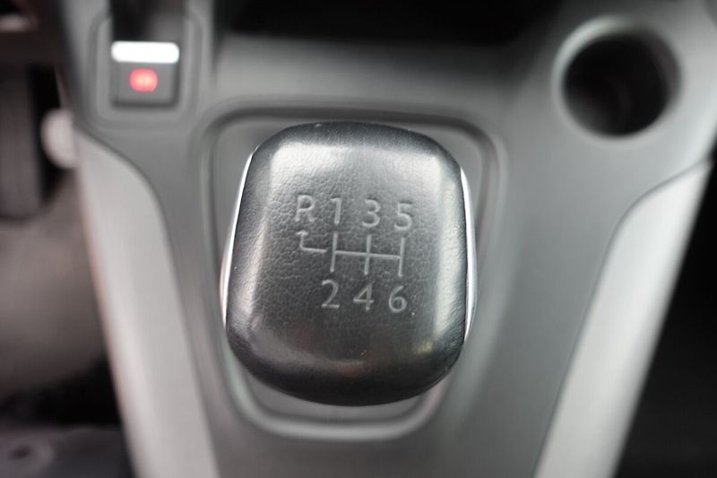 Toyota ProAce City 1.5 D4-D 130 - 6 MT Family L1 - fotka 20 z 31