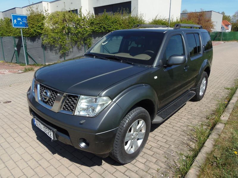 Nissan Pathfinder (2005) 2.5 DCi 4x4 redukce tažné 3 T - fotka 1 z 25