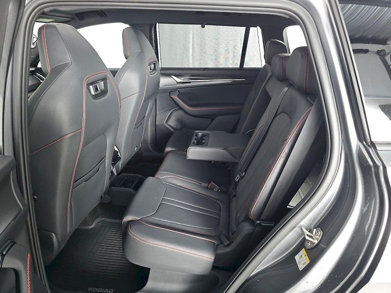 Škoda Kodiaq (2025) 2.0TSI 195kW 4x4 DSG RS 7S TAŽ - fotka 7 z 30