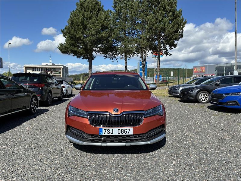 Škoda Superb 2,0 TDI 4X4 SCOUT TAŽNÉ - fotka 4 z 26