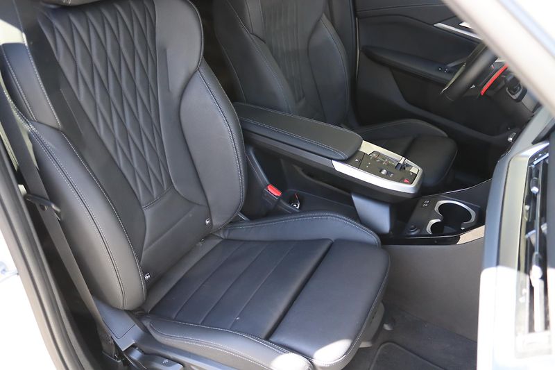 BMW X2 M35i XDRIVE U10 221kW DPH ČR - fotka 46 z 49