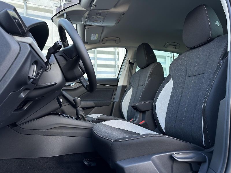 Škoda Scala 1.0TSi 116PS LED V.Cockpit Cli - fotka 9 z 35