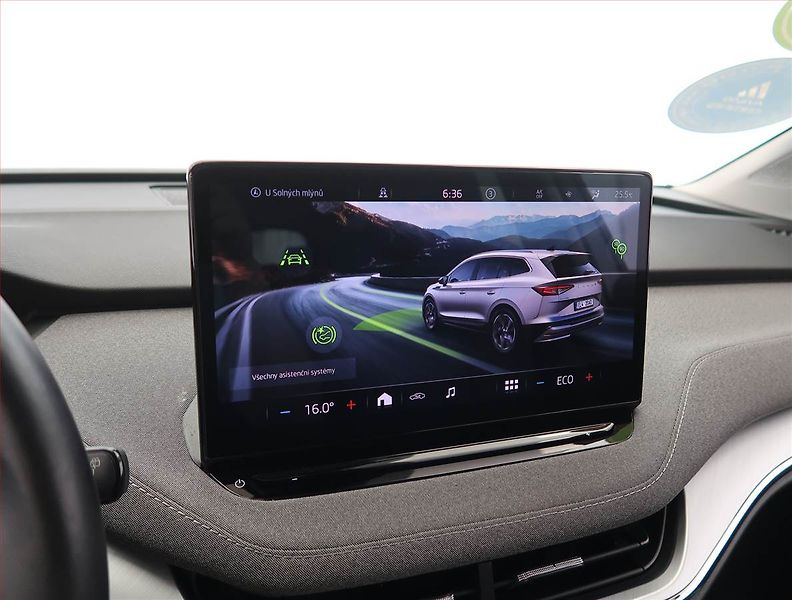 Škoda Enyaq (2023) 60 (62 kWh), SoH 92% - fotka 18 z 28