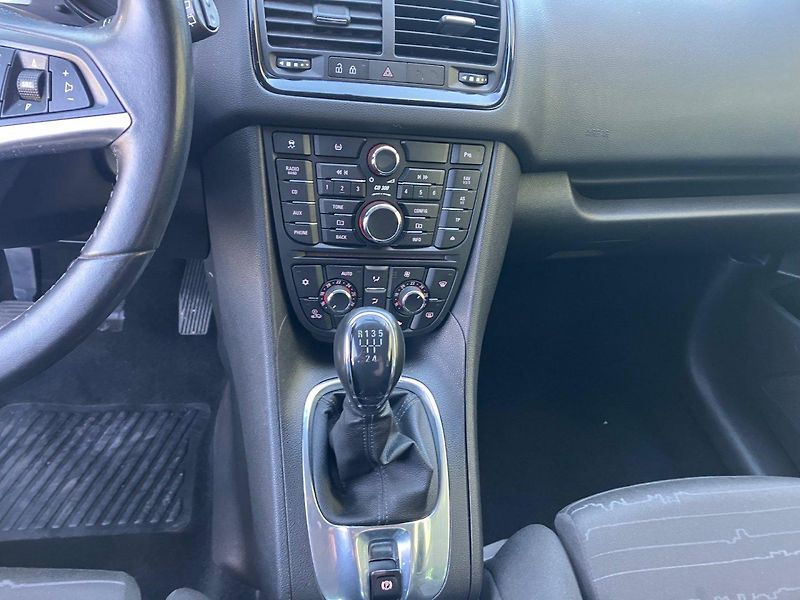 Opel Meriva 1.3 DTC (55kW)*TAŽNÉ ZAŘÍZENÍ* - fotka 10 z 14