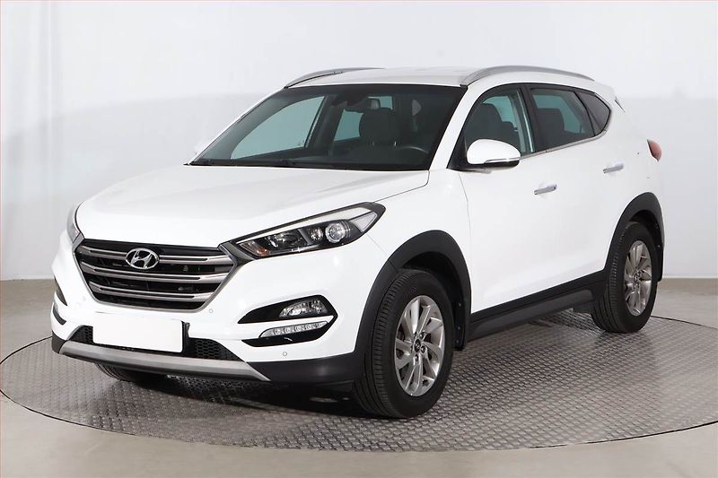 Hyundai Tucson (2017) Style 1.6 GDI, Serv.kniha - fotka 2 z 25