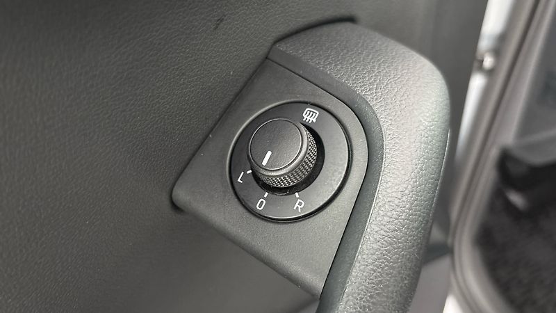 Škoda Octavia 1.6 TDI Ambition Combi - fotka 21 z 24