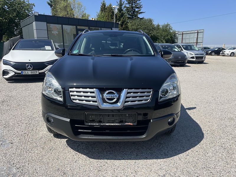 Nissan Qashqai (2009) 2.0i 104 KW, 4x4, Panorama - fotka 2 z 18
