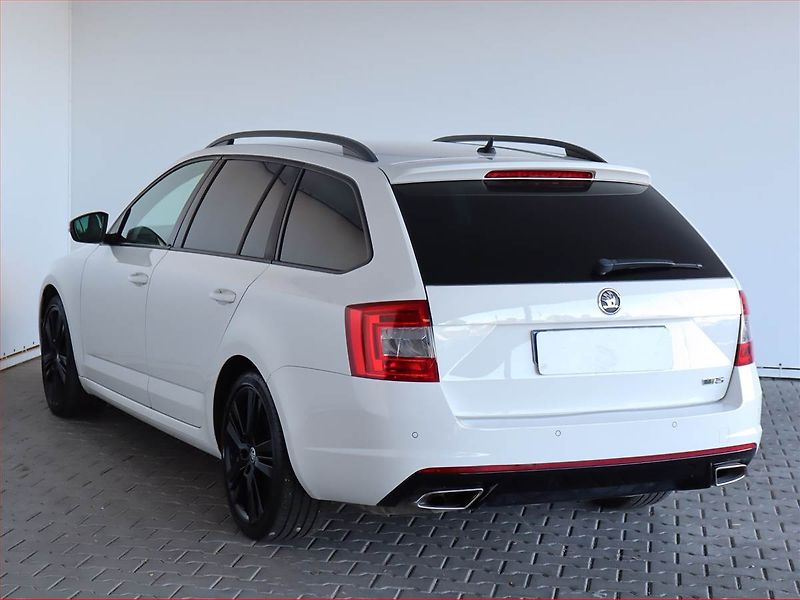 Škoda Octavia (2013) RS 2.0 TDI, Serv.kniha, Navi - fotka 4 z 19