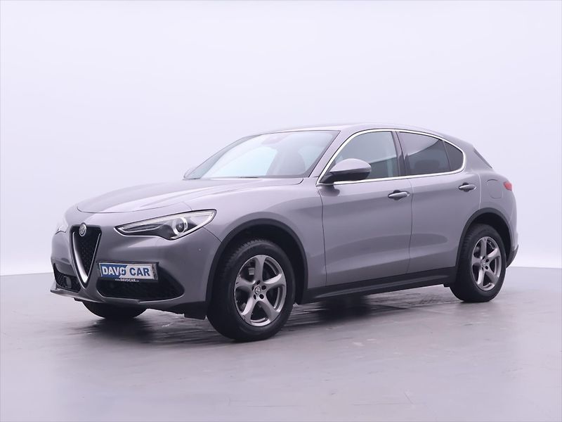 Alfa Romeo Stelvio 2,0 TBi 148kW Aut. Q4 Super - fotka 3 z 32