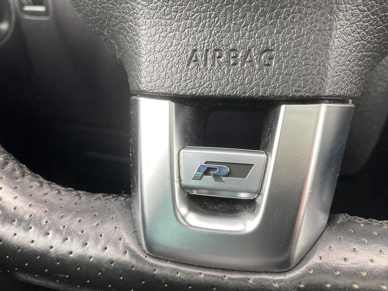 Volkswagen Tiguan (2013) 2.0TDI R-line - fotka 20 z 37