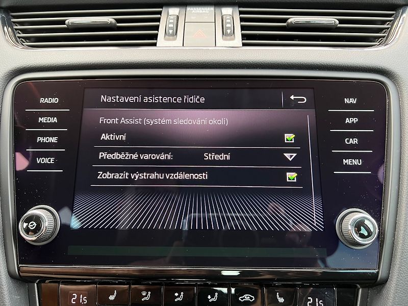 Škoda Octavia (2018) 1.5 TSI 110Kw! Style! Tažné! - fotka 33 z 37