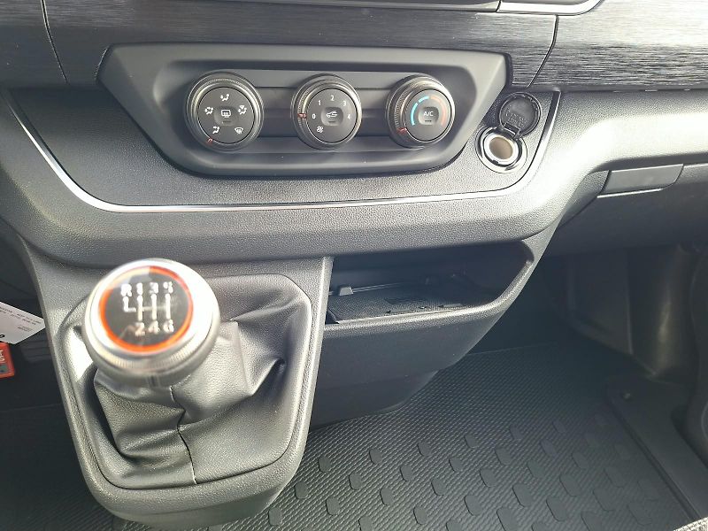 Renault Trafic (2026) TRAFIC COMBI L2H1, 9 míst, MAN - fotka 22 z 22