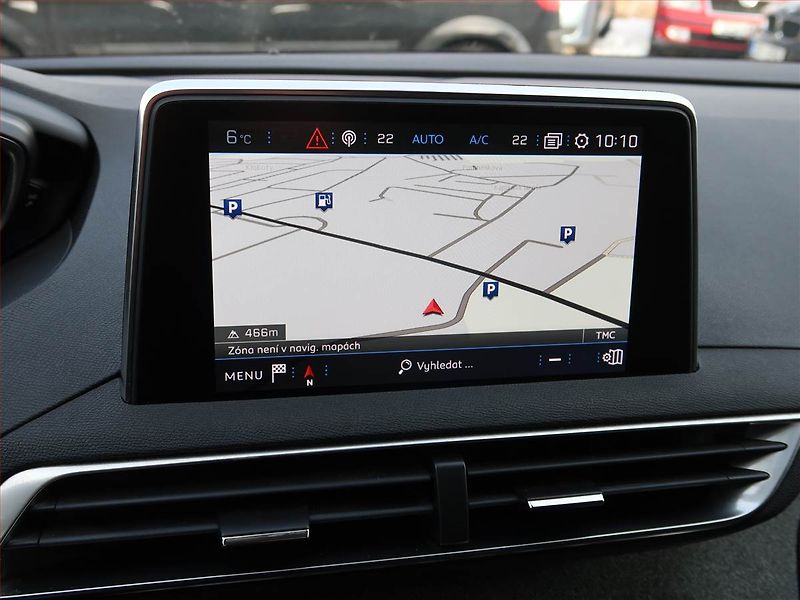 Peugeot 3008 (2019) Allure 1.5 BlueHDi, ČR,1.maj - fotka 13 z 20