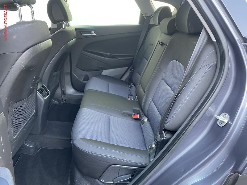 Hyundai Tucson (2016) 1.7 CRDi, Navi - fotka 10 z 19