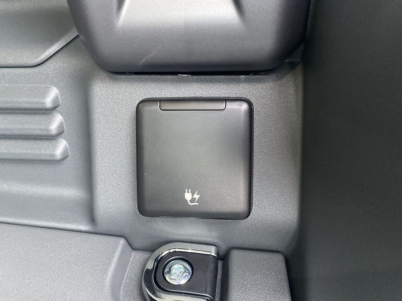 Land Rover Defender (2026) HSE X-Dynamic D350 110 - fotka 20 z 44